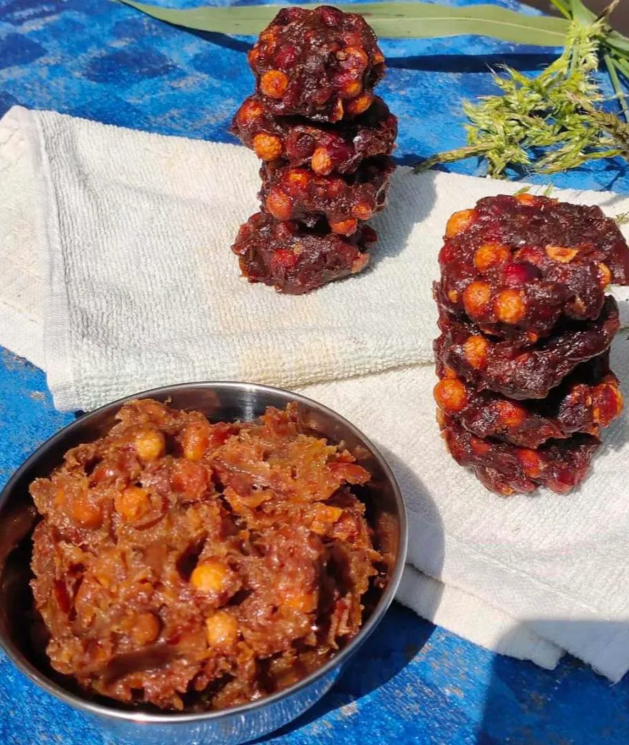 GMuchatlu's tweet photo. రేగువడియాలు 😋
Pic credits : @canplantspeak
Like | Follow | Share @godavarimuchatlu
#childhoodmemories❤ #foodfan #foodexplorer #reguvadiyalu https://t.co/ijfoRa8AFR