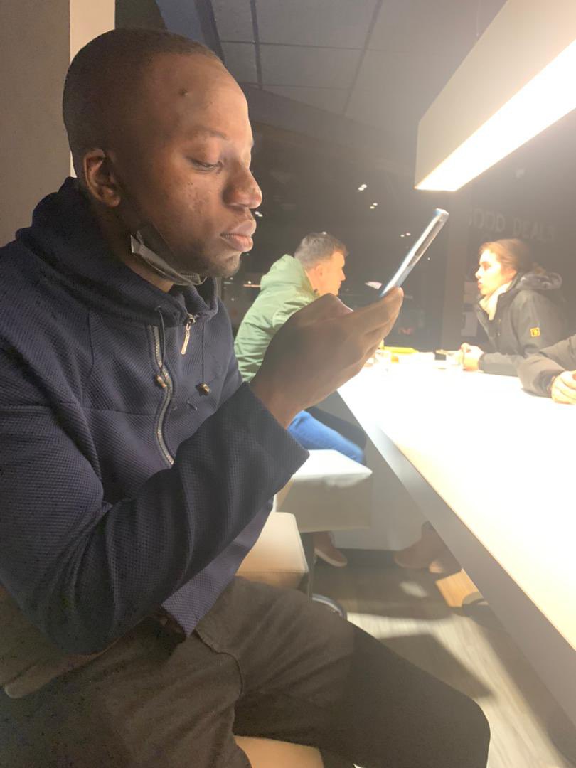 iamfadaka1's tweet image. U fit see person for Saturday evening for 9ja
Come de text you from UK 🇬🇧 this morning 
Asking you how far, how we go see for new year eve! 
Lol! 

De play! #deplay 
@stevetosin