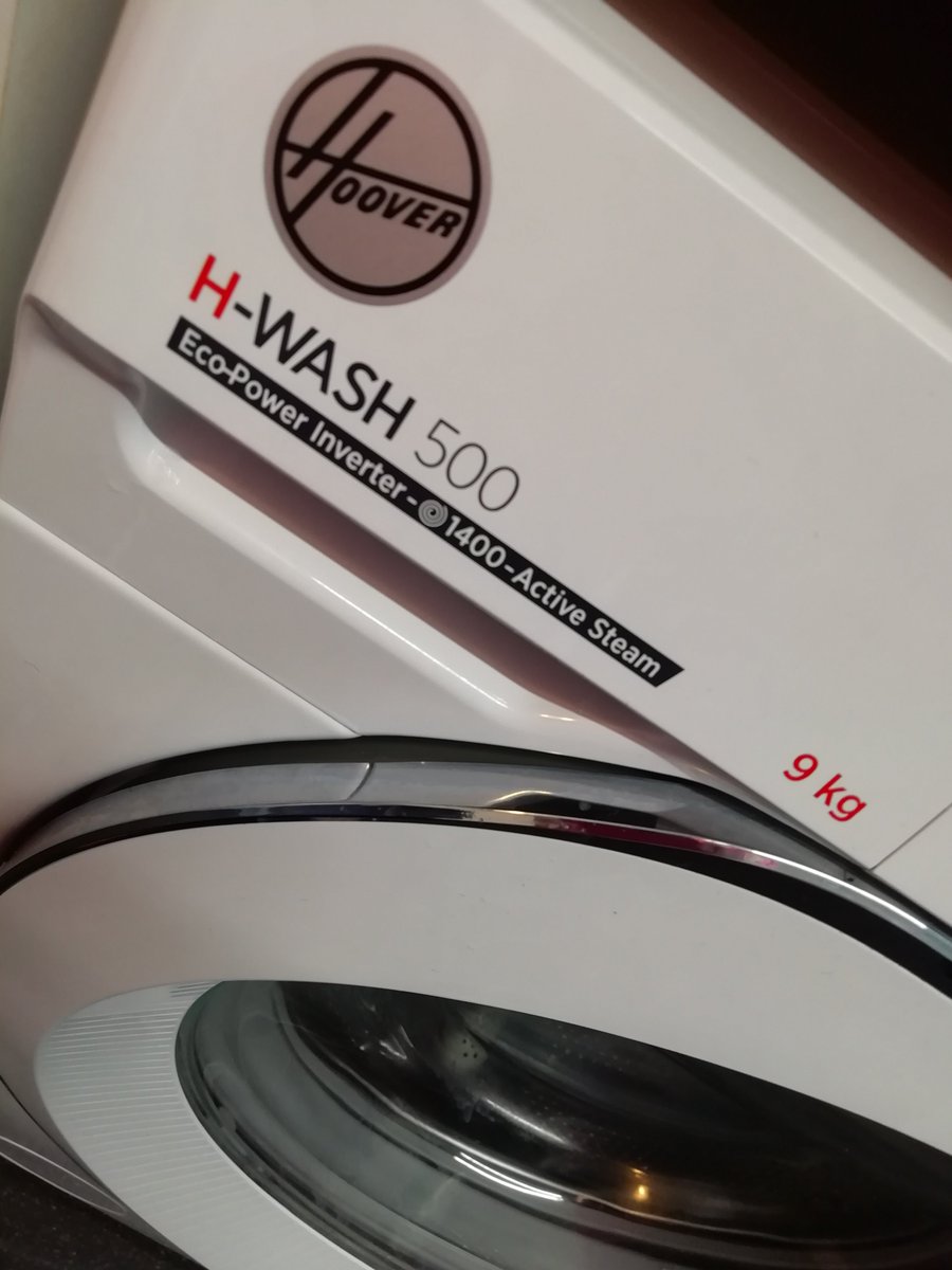 OurModestFamily's tweet image. I deep clean my washing machine at least once a week, making sure I get into all those nooks and crannies, &amp;amp; wipe dry to make sure that mould doesn&apos;t grow, before leaving the door open to air. #washingmachine #washingmachinecleaning #cleanwashingmachine #deepcleaning