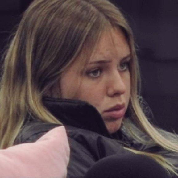 ghermanoar's tweet photo. La bancan a la pequeña #COTI? #GH2022

SI ❤️
NO 🔃

#GRANHERMANO https://t.co/lJiAgELvRk