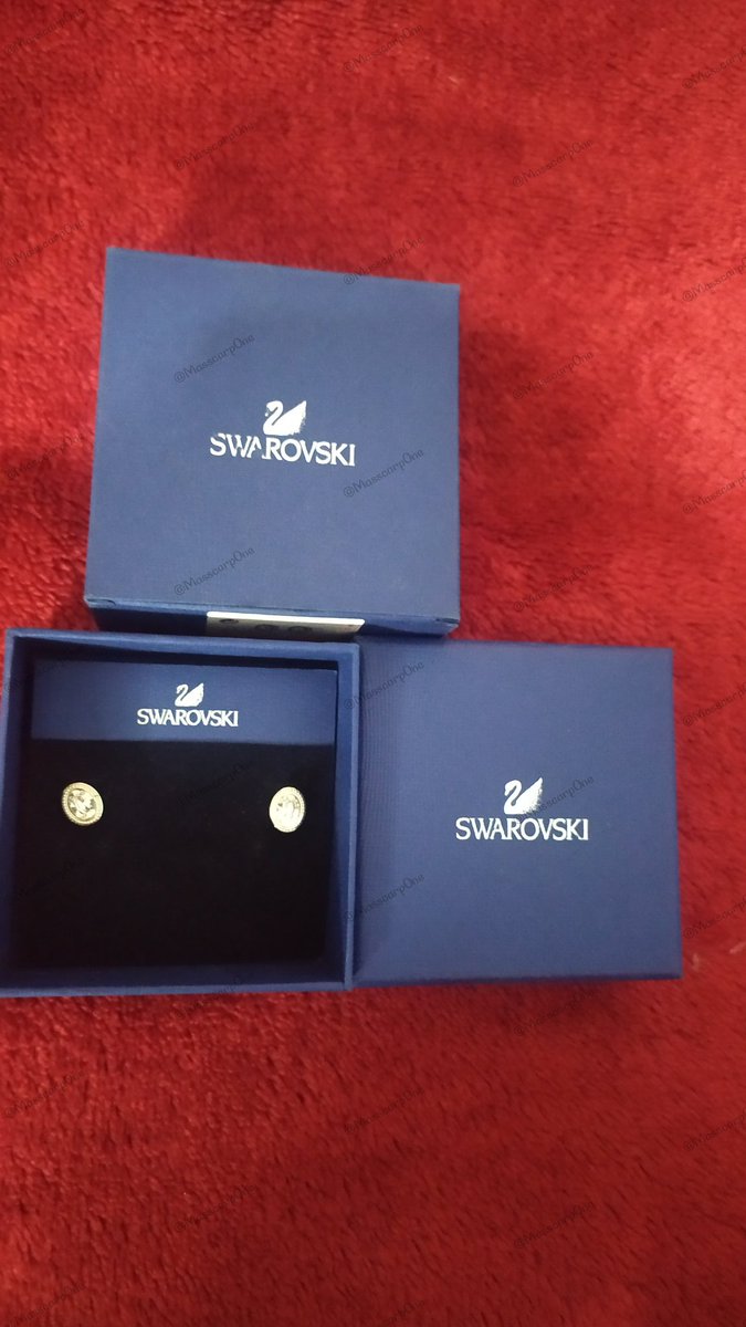 Masscarp0ne's tweet photo. WTS
Crystal Earrings Swarovski original
belum pernah dipake.
1.2 boleh nego 👍 https://t.co/lO83TtQ622