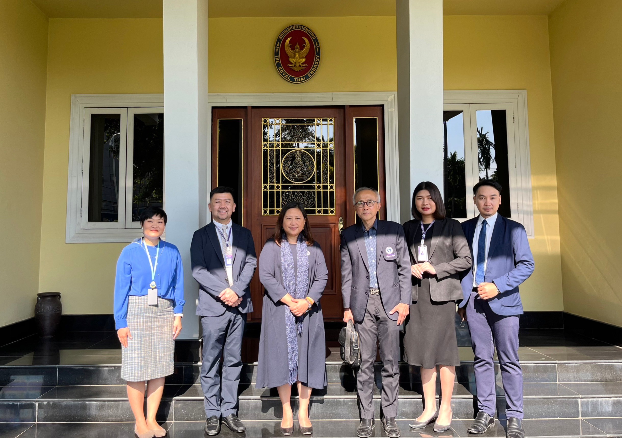 royal-thai-embassy-vientiane-thailandinlao-twitter