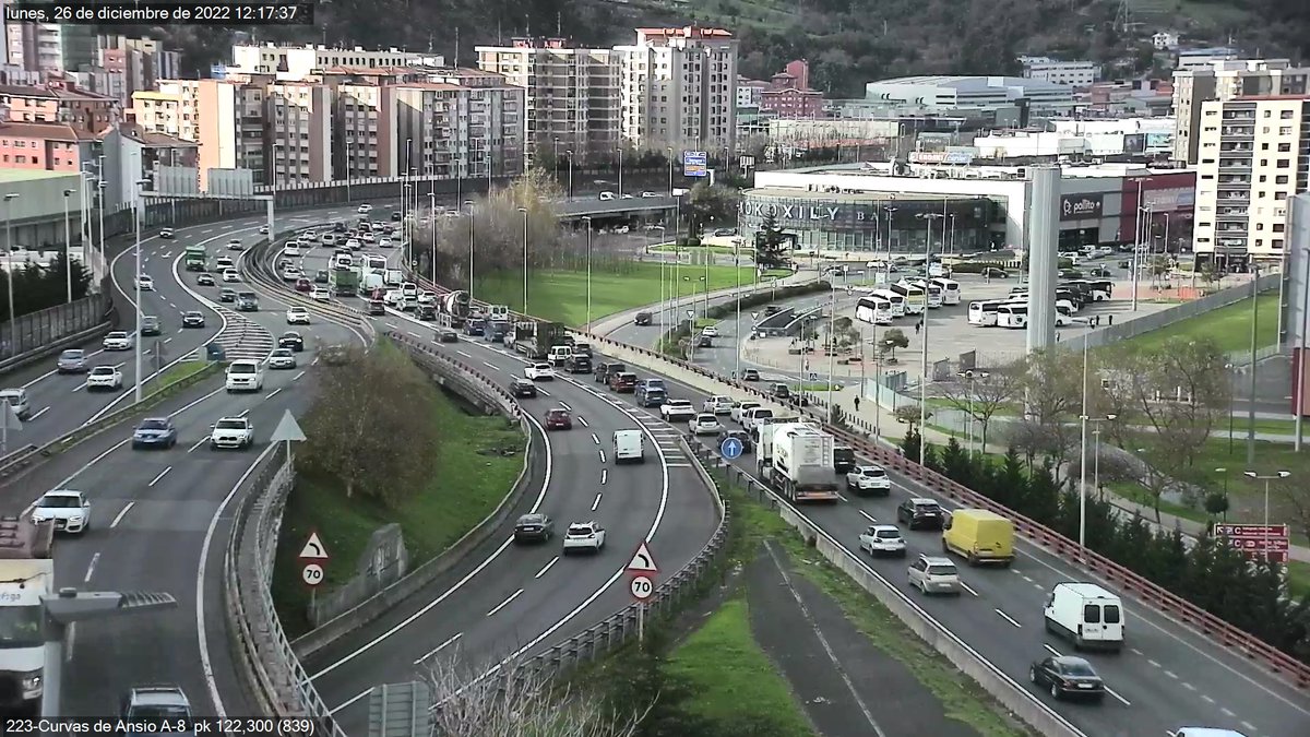 🚨🚗 #Istripua #A8 km 124 #Barakaldo-n Kantabriako norantzan. ❌Errei bat itxita…