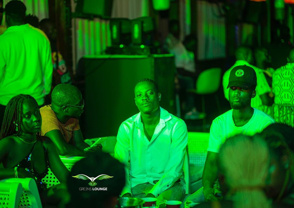 greens_Lounge's tweet photo. Celebrate with a bang and get lost in the night. Xmas Vibe 💥💥!!! 

#Temaisgreen #nightlife https://t.co/Djv7FrQzvq