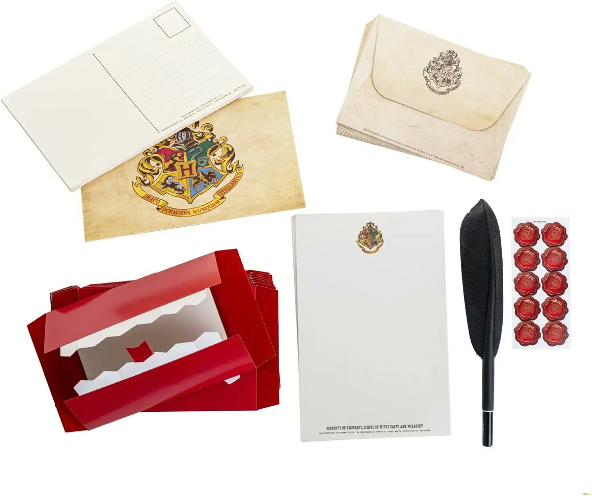 MuggleNet's tweet photo. It’s Thank You Note Day! Use this writing gift set to send out fun notes to friends and family: https://t.co/59NwhmH1uk 

#MNTransparency #Affiliate https://t.co/vagsKWGWIJ