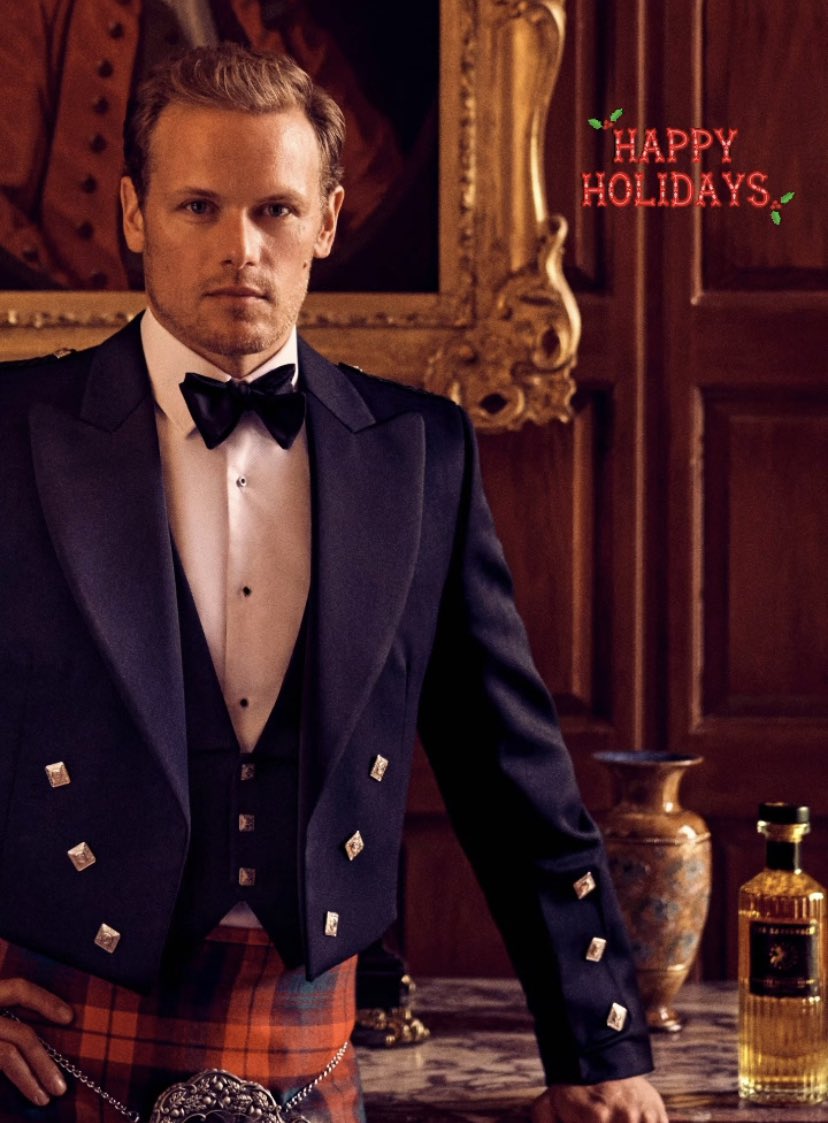 SonyPicsHomeFr's tweet photo. .@SamHeughan vous souhaite de belles fêtes de fin d’année 🎉🤍🥰
Vous avez regardé le premier trailer de la saison 7 ? #Outlander https://t.co/NIHgKAcOZ2