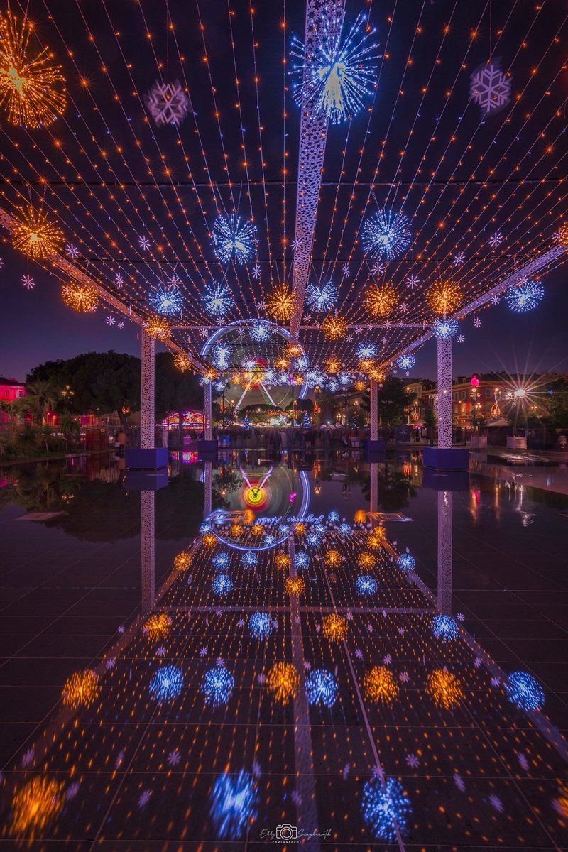 “Beautiful 2022 Christmas Lights of #VilleDeNice, France” #Nice06 #ILoveNice #CotedAzurFrance #FrenchRiviera #NiceFrance ⁦<a href="/VilledeNice/">Ville de Nice</a>⁩ ⁦<a href="/ExploreNCA/">Explore Nice Côte d'Azur</a>⁩ ⁦<a href="/VisitCotedazur/">Côte d'Azur France</a>⁩ 🇫🇷 #Christmas2022 #festiveseason #decorations #lights #colours #photography <a href="/EddySingharath/">Eddy SINGHARATH Photographie</a> 📸