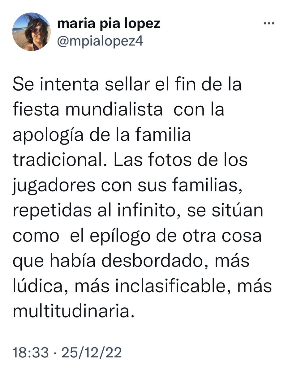 majogm's tweet photo. “Apología de la familia tradicional”
Te lo dicen como si fuera un crimen, como si estuviera mal. 
Qué vida de mierda tienen algunos. Y encima vienen y lo muestran. https://t.co/NyIIQNkepo