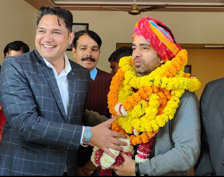 TeamRLD1's tweet image. रंग-रंगीलो राजस्थान!

#TeamRLD #RLDinRajasthan #KisanSammelan