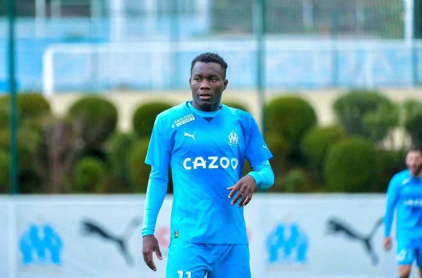 ℹ️ - François Régis Mughe 🇨🇲 qui participe aux entrainements avec les pros, pourrait faire partie du groupe pour le match face à Toulouse. #TeamOM