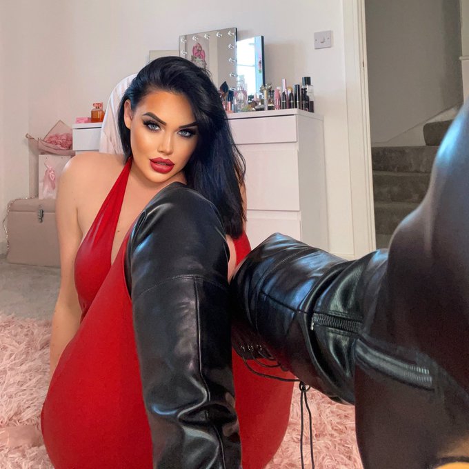 Good at being bad. https://t.co/q0r6v83jw6