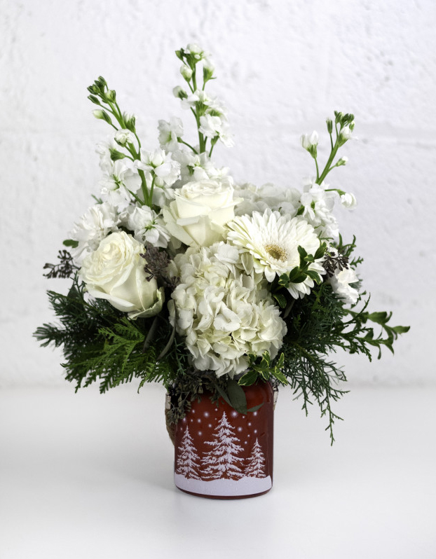 A stunning, elegant and classy design, our "Winter White Rose Bouquet" is perfect for your special someone.
No occasion needed. ❤️

#localdeliveryitem #rockcastleflorist #rochesterny #familyflorist #flowerdelivery #celebratewithflowers #iloveyou
RockcastleFlorist.com