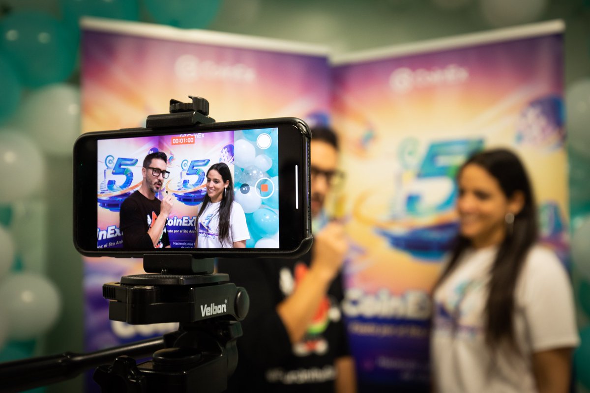 CoinExSpanish's tweet photo. 🇪🇸😍¡Momentos inolvidables de la fiesta en Madrid celebrando el 5to Aniversario de #CoinEx!
🙌❤️ Gracias a nuestra comunidad por hacer posibles estos 5 años de éxitos.
¿Aún no tienes cuenta de CoinEx?Regístrate ahora: https://t.co/yiwlcbZDjg
#CoinExTurns5 #CoinExParty https://t.co/XOY1cInWhM