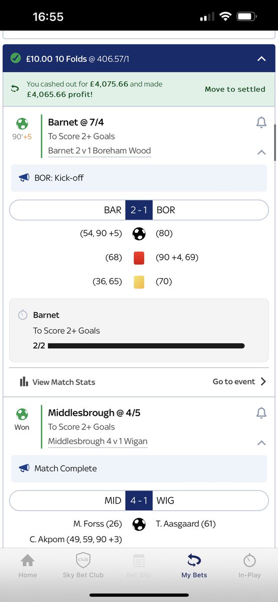 Me and <a href="/JMckinnon4/">Jamie Mckinnon</a> are now Barnet fans