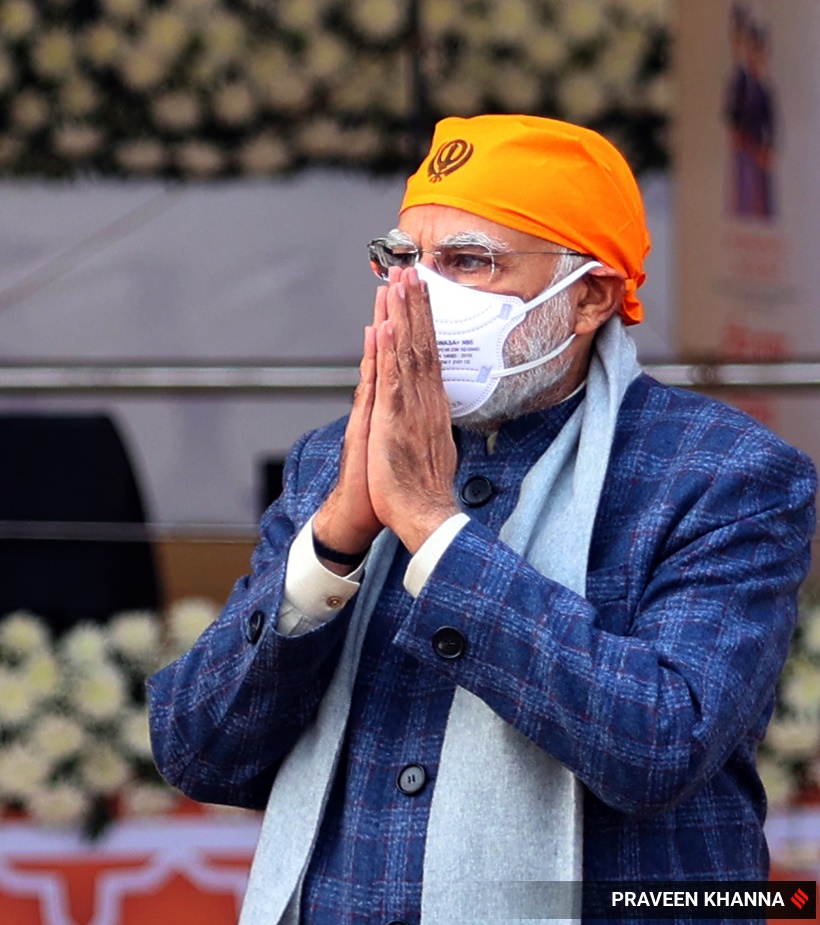 IndianExpress's tweet photo. #ExpressPhotos |  At first ‘Veer Bal Diwas’ event, PM Modi pays tribute to Guru Gobind Singh’s sons

See more:
https://t.co/vYnpjUuhkv https://t.co/uRpOdbDdzY