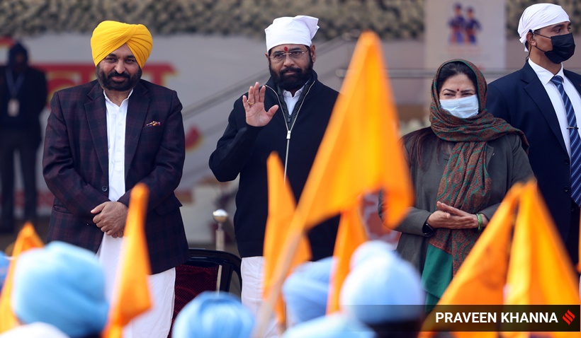 IndianExpress's tweet photo. #ExpressPhotos |  At first ‘Veer Bal Diwas’ event, PM Modi pays tribute to Guru Gobind Singh’s sons

See more:
https://t.co/vYnpjUuhkv https://t.co/uRpOdbDdzY