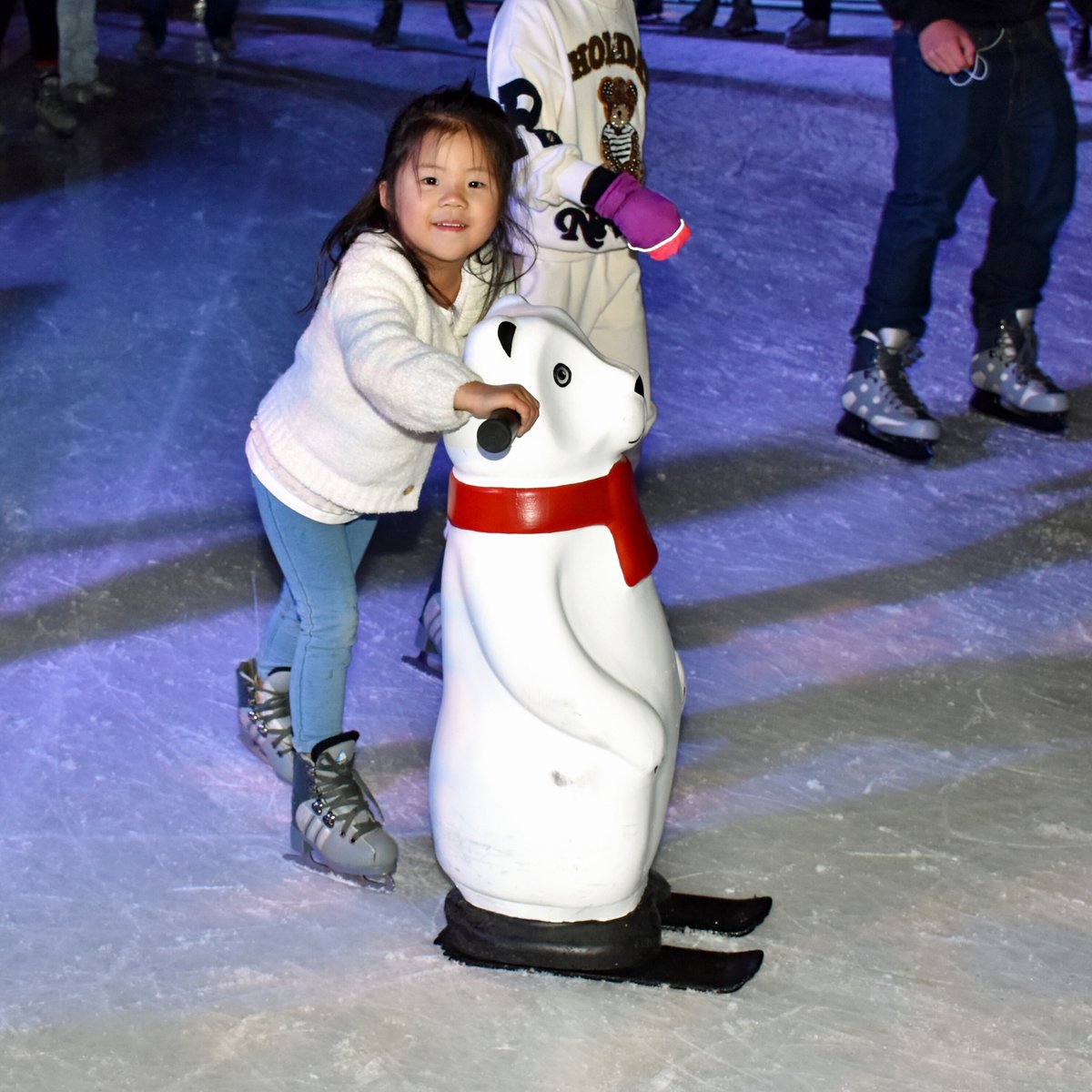 Union Square Rink tweet media
