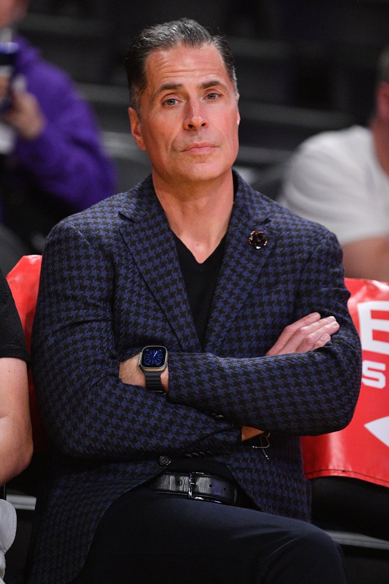 BleacherReport's tweet photo. Lakers front office is still looking at trade options but doesn’t want to ‘compound its previous mistakes with more win-now moves,’ per @jovanbuha https://t.co/iLiCRCQ9yL