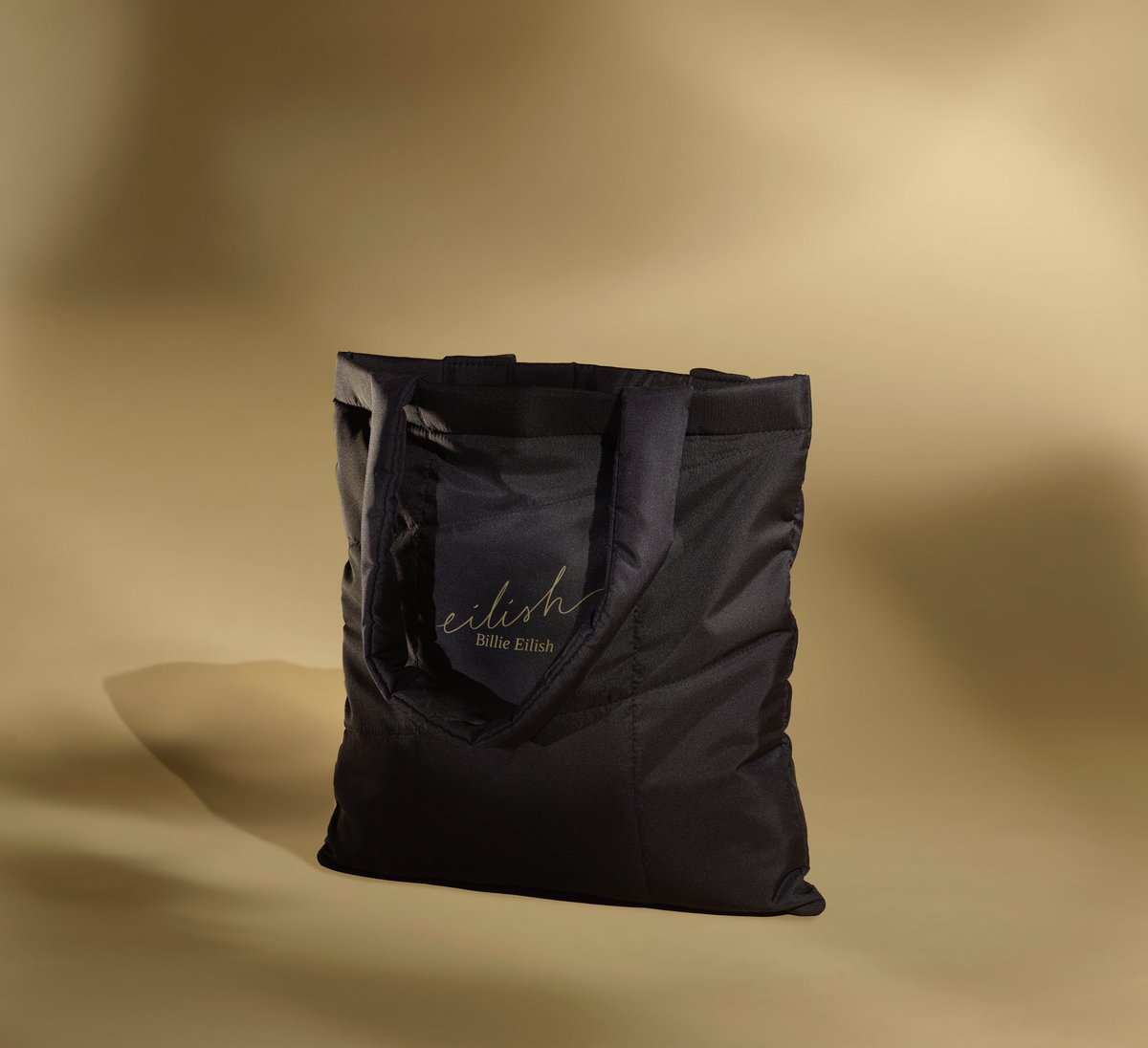 Now through January 1st, any purchase of $50 or more is eligible for a complimentary puffy tote bag in the US. The tote is reusable &amp; made with recycled materials ❤️ Use code TOTE at checkout while supplies last.