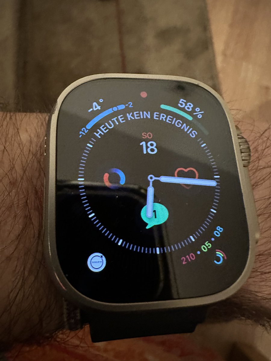 Seit 2 Woche habe ich nun meine AppleWatch Ultra. Mein erste Fazit: Applepay, Siri und die nahtlose Integration in die Applewelt sind klasse ! Und der Akku hält bei intensiver Nutzung problemlos 2Tage ! #Apple #AppleWatch #WatchOS #ApplewatchUltra #AppleCare+