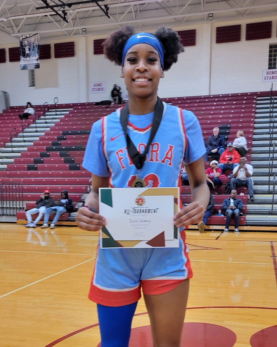 SCarGirlsHoops's tweet photo. π¨ #SCarGirlsHoops
π - @RHHSBearcats
#WinbornClassic
#AllTournamentTeam
@ACFloraGBB - 2023 - 6'1" - Forward - @delaney_trinity ( @FM_WBB Signee )
#SouthCarolina
#Ballers
#CarolinaGirlsHoopsReport https://t.co/poTnwsRMTG