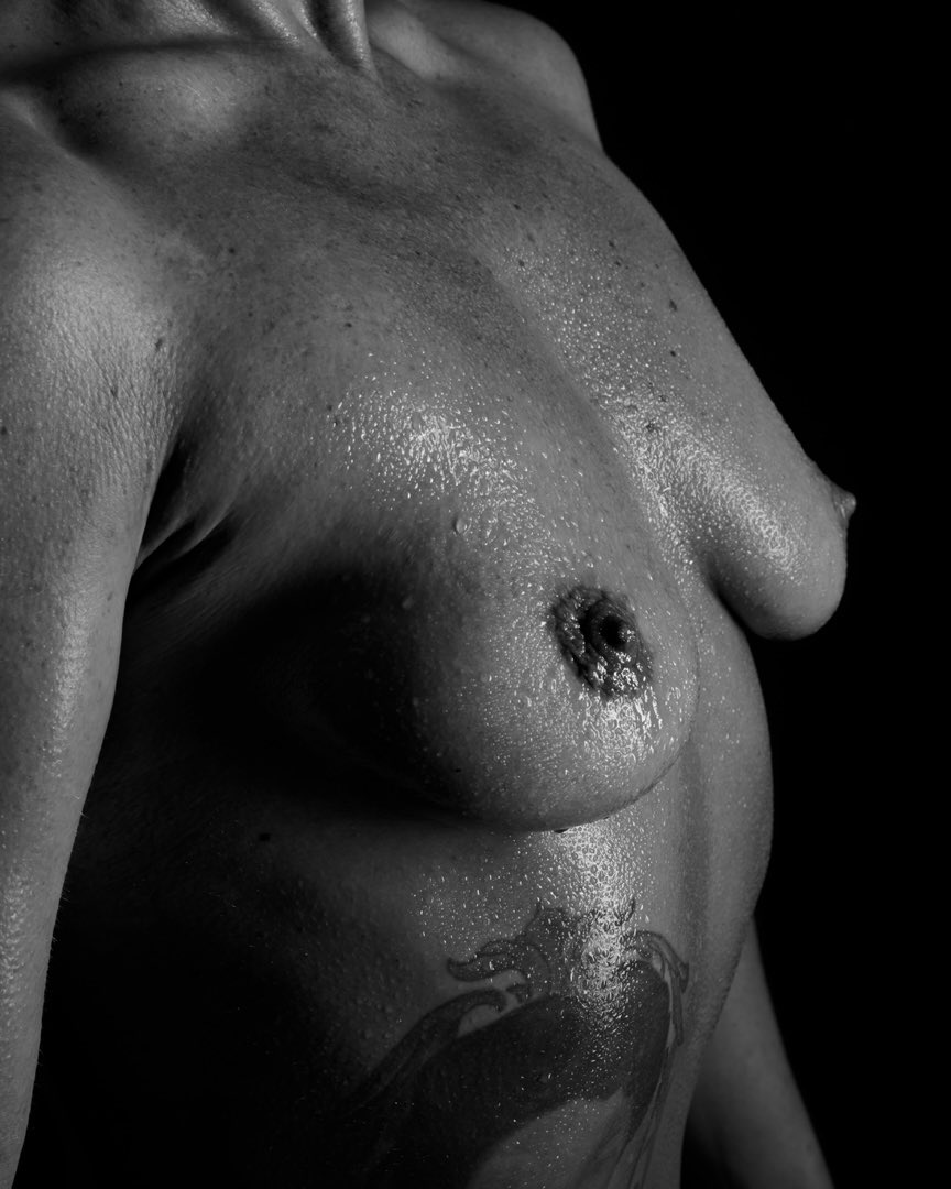 bhag_steve's tweet photo. Body scape photography #artnude #bodyscape #portraitphotography https://t.co/dQizfQ79gs