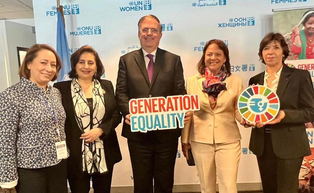Relaciones Exteriores (@sre_mx) on Twitter photo 📸 Sobre igualdad de género, 🇲🇽 participó en el foro «Generación Igualdad 2022, momento de rendición de cuentas» con <a href="/ONUMujeres/">ONU Mujeres</a>, en donde se presentó el «Fondo Ellas», propuesta que busca reunir más de 50 mdd entre los países para apoyar iniciativas de emprendedoras.
#SRE2022 📸 Sobre igualdad de género, 🇲🇽 participó en el foro «Generación Igualdad 2022, momento de rendición de cuentas» con <a href="/ONUMujeres/">ONU Mujeres</a>, en donde se presentó el «Fondo Ellas», propuesta que busca reunir más de 50 mdd entre los países para apoyar iniciativas de emprendedoras.
#SRE2022