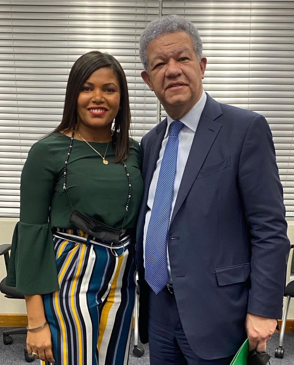 Feliz cumpleaños <a href="/LeonelFernandez/">Leonel Fernández</a> que Dios continúe llenando sus días de salud, sabiduría y amor. Mis mejores deseos para usted en este día, que tenga un 2023 bendecido y sea la gracia y el favor de Dios en usted y los suyos. 🤗
#CumpleañosDeLeonel 
#leonelfernandez