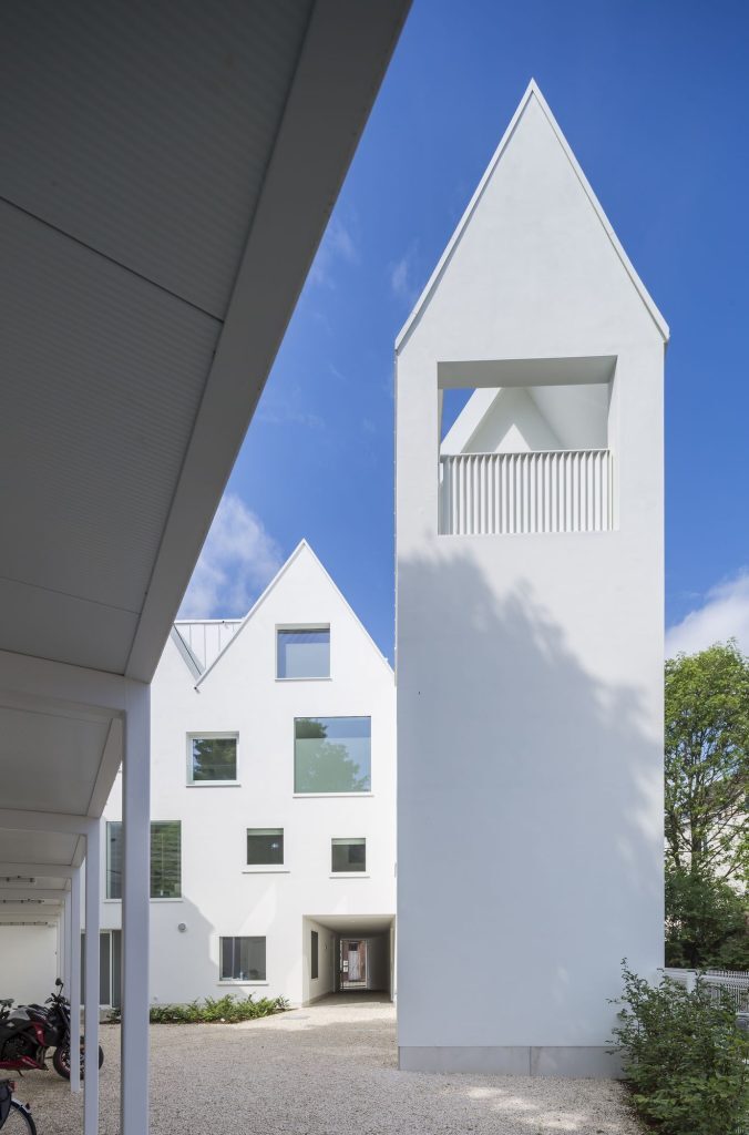 afasiaarq's tweet photo. #dmvA | https://t.co/e8GAVahr3e | posted by afasia | daily entries on contemporary art and architecture #afasiaarchzine #afasiaarq
IN DE STAD . Mechelen dmvA . photos: © Sergio Pirrone In one of the main roads to the historic center of Mechelen, dmvA designed a new building wi… https://t.co/4ZmD3ODa3e