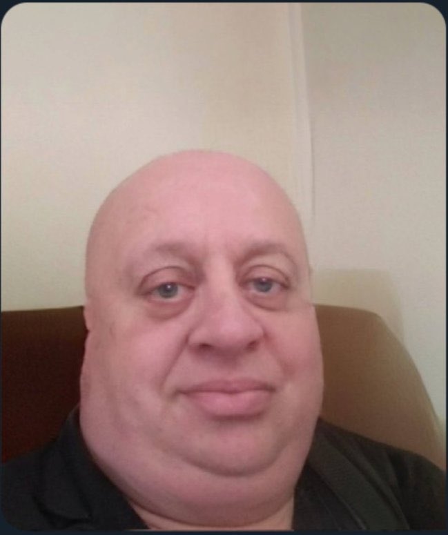 MikeHawk1963's tweet photo. My drunk bastard of a cousin Travis got absolutely hammered this Christmas! Glad to see this morning selfie confirming he’s alive LOL! #Christmas2022 https://t.co/AbsEUHY4jD