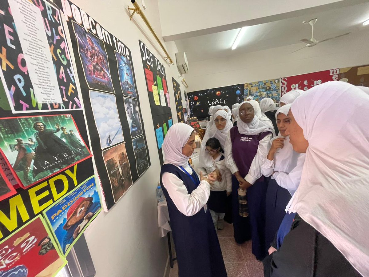 EduGovNsq6104's tweet photo. مشاركة طالبات الصف التاسع في ملتقى اللغة ال��نجليزية بمدرسة أم كلثوم ب ولاية سناو تحت اشراف: أستاذه فاطمة المصلحية وأستاذه هاجر الصابرية.. 

حيث تمت زيارة لمعرض أعمال الطالبات وتبادل الخبرات بين المعلم��ت فيما يخص
إستراتيجات التعلم النشط والبرامج الإلكترونيه لتعلم اللغه الانجليزية. https://t.co/WtBkeWSGq0