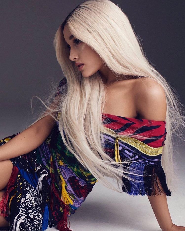 AGSpotifyStats's tweet photo. Ariana Grande has got a second highest number of 2.070.394 new listeners in the last 24 hours of this year! https://t.co/YJxCJgSntY