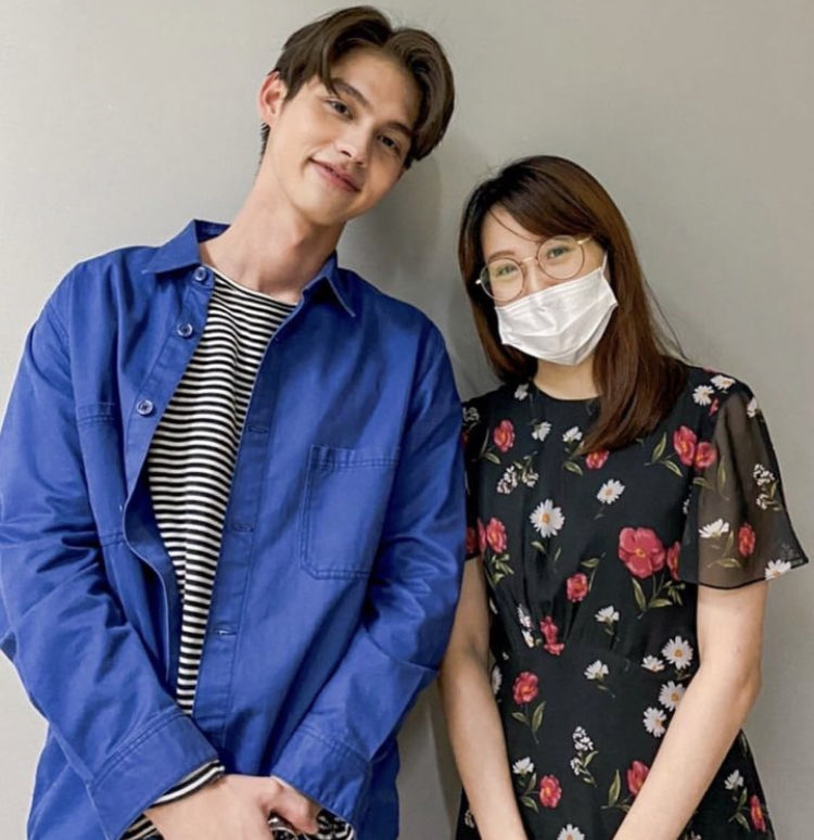 mintraopasO's tweet photo. Happy birthday @bbrightvc ka✨

มีความสุขมากมากนะคะ ขอให้มีสุขภาพแข็งแรง มีเวลาไปเที่ยว ได้พักผ่อนเยอะ ๆ น้าา เป็นที่รักของทุกคนแบบนี้ตลอดไปนะคะ สุขสันต์วันเกิดค่าา ~ 

เค้กมาการองอร��อยมั้ยคะ ><

#25thBrightDay 
#mingieee #มาการองของพี่��มิง https://t.co/whQ97Nr5Uk