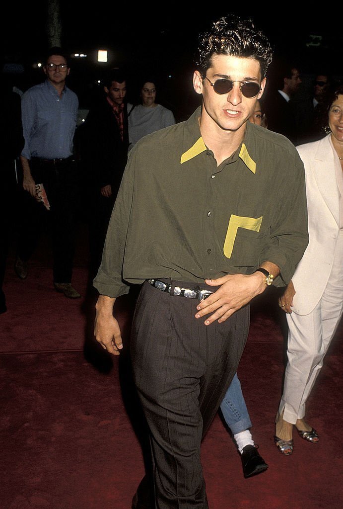 dempseycentral's tweet photo. Patrick at the Young Guns II" Hollywood Premiere on July 30, 1990 

#PatrickDempsey https://t.co/CMkgufGK6L