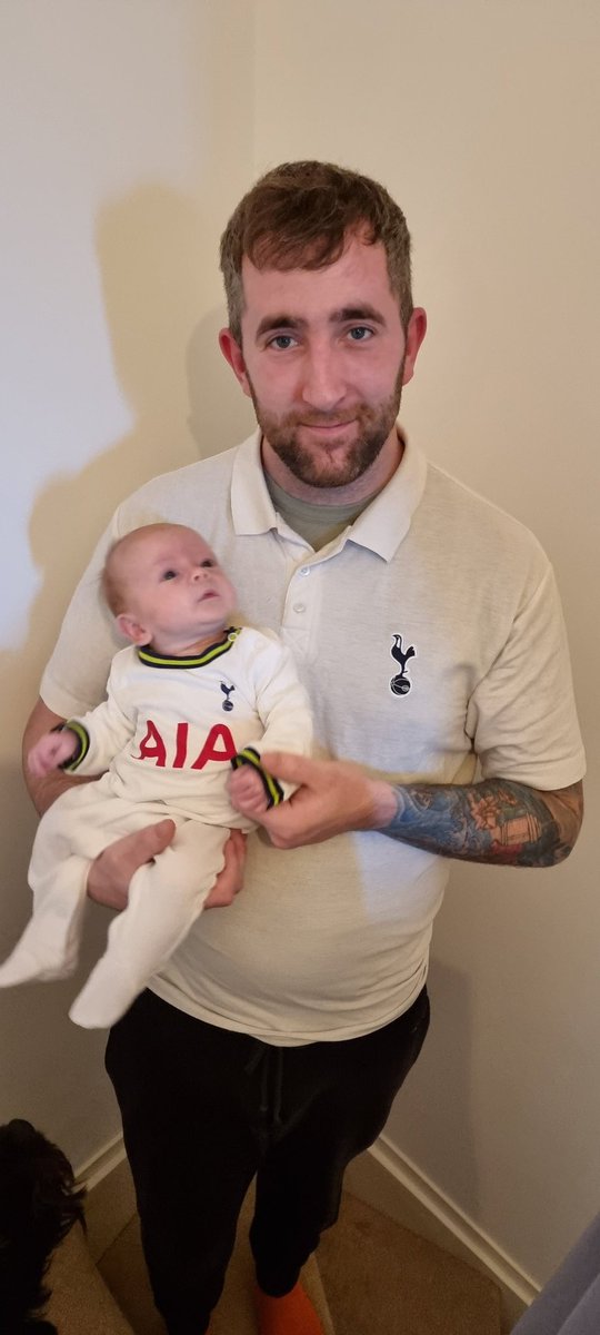 DannoWilko's tweet photo. My little man. Ready to watch his first Spurs game. My heart can't cope 
#prouddaddy #spurs #7weeksyoung #TottenhamHotspur #startthemyoung 
@SpursOfficial https://t.co/eUIgAkbFD3