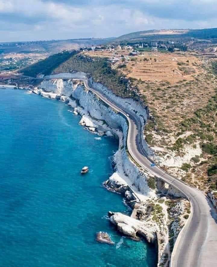 LGeographic's tweet photo. الناقورة / البياضة قضاء صور 
#livelovelebanon #livelovetyre #livelovenature 💙 https://t.co/wv44iItVVw