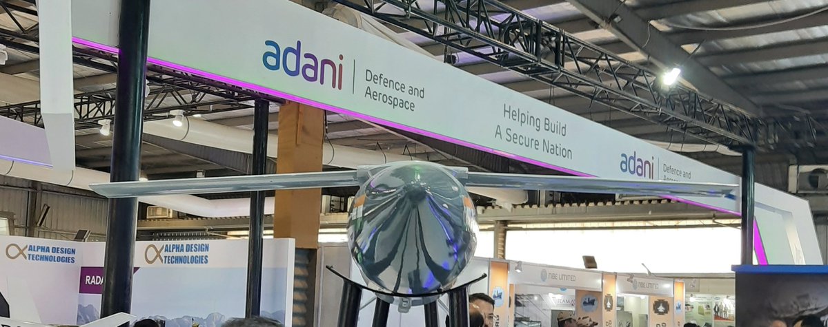 AdithyaKM_'s tweet image. Gaurav Long Range Glide Bomb (LRGB) displayed at #DefExpo2022 by Adani. IAF has been granted AoN to acquire LRGBs.