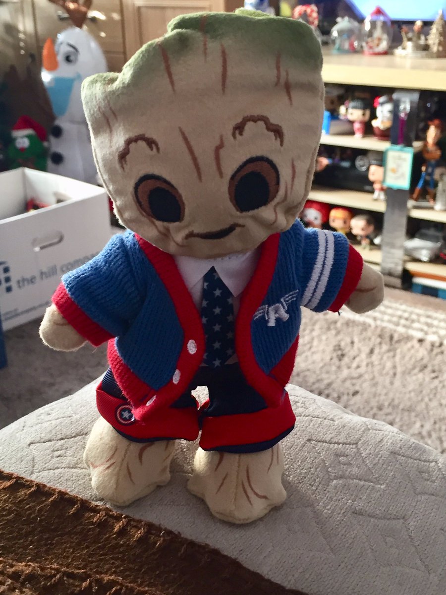 disneymad1970's tweet photo. @carlottawannabe #groot #nuimo is having a personality crisis https://t.co/vJOEqCyqG5