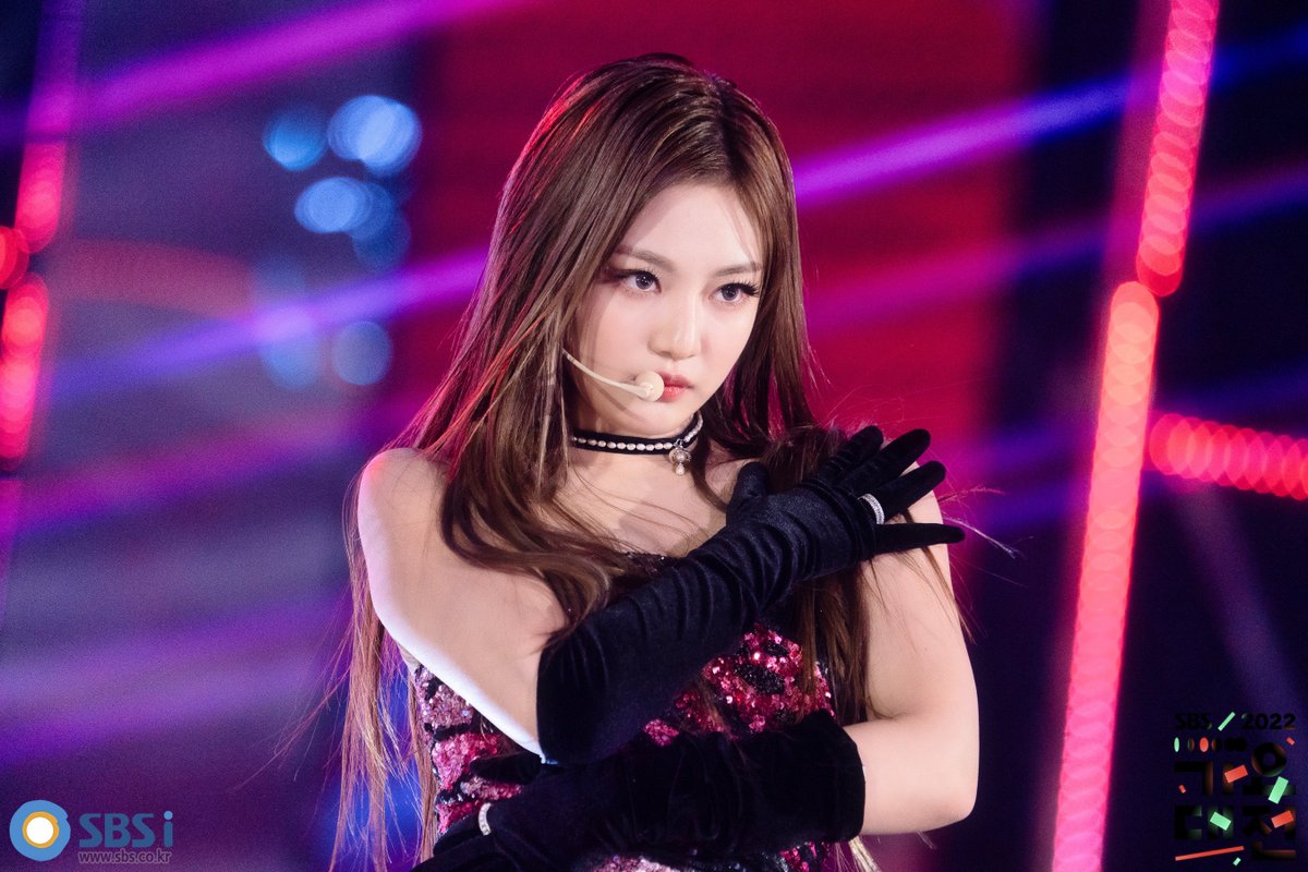 yizhuo1st's tweet photo. NINGNING at the 2022 SBS Gayo Daejeon (4)

#NINGNING #닝닝 #宁宁 #aespa https://t.co/CdPDNb5S1f