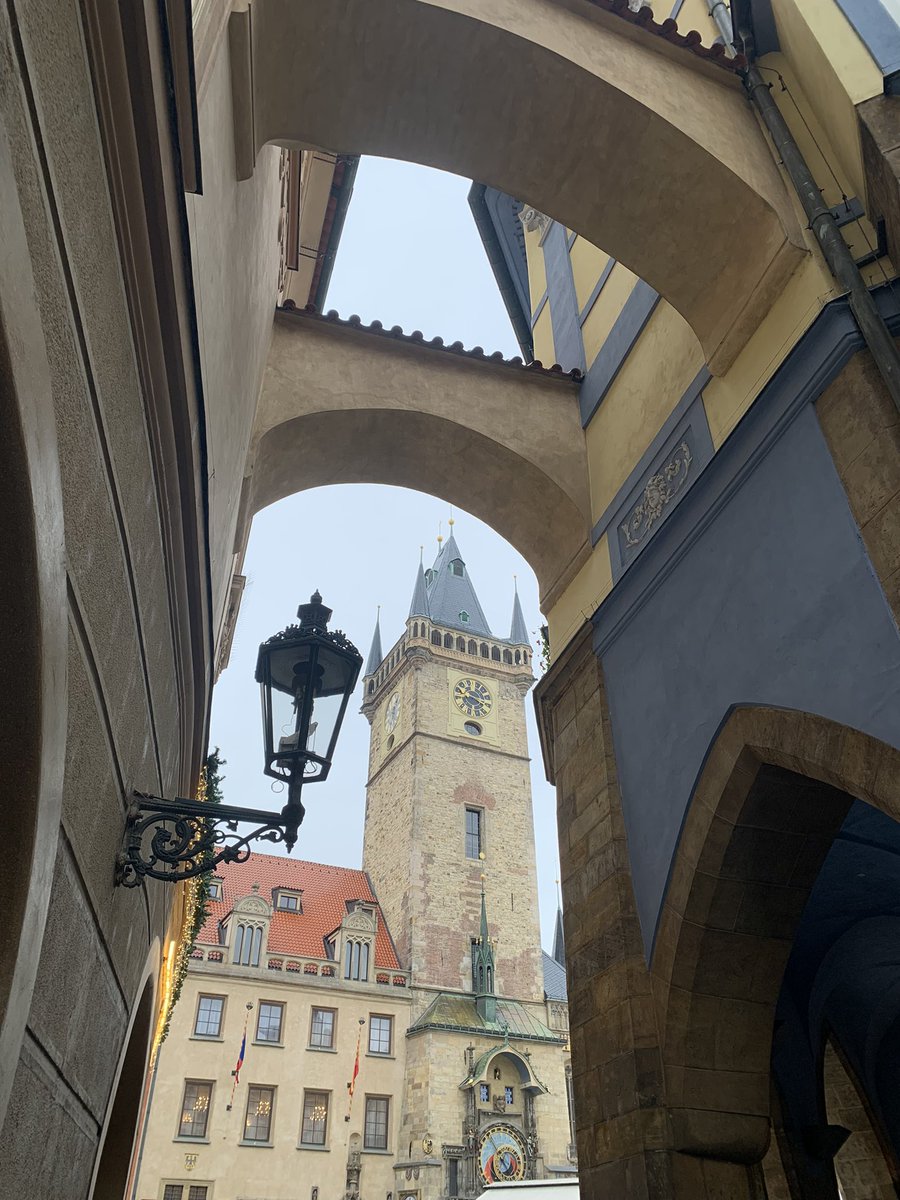 laaurabzm's tweet photo. Praga 💜 https://t.co/w1recIYUyC