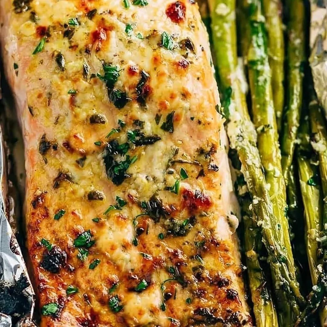 Lowcarbjiji's tweet photo. Lemon Parmesan Salmon & Asparagus!
🙋Don’t forget to Get FREE eBook 🎁📩 "365 Days of Keto low carb recipes" are available in the link in my bio 👆👆 !! 🎥 Credit - cafedelites
#ketoresults #ketojourney #keto #ketolife #weightlosstransformations #ketoworks #ketotransformation https://t.co/GutHYKgDP8
