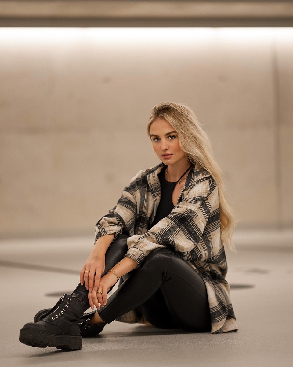 Julia59359223's tweet photo. Nice to meet you. I'm working massage relaxing and fun in Dubai. Do you want meet me up?. Please text for me in whatsapp +79619078074 thanks #Dubai #Dubaigirls #Dubaibodymassage #usamasatti #USAElections2020 #Ukraine #English #Turkey #Russia #Russian https://t.co/0JackCwiWS https://t.co/Vo8MDHHESy