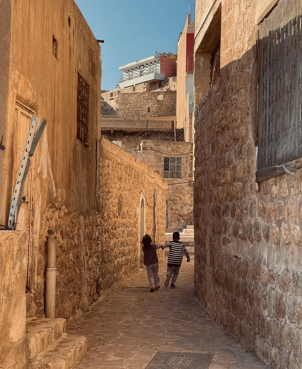 Bazı koşturmacalar aydınlıktır.