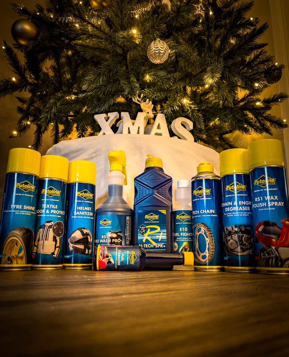 Putoline's tweet photo. When Santa knows your essentials 🎅🏼🎄
#Christmas #Putoline #DrivenByTechnology #christmaspresents #christmastime #christmastree https://t.co/Kssncct99u