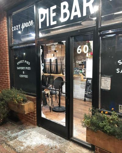 DavidkFarah's tweet photo. How can someone break-in Marietta Pie Bar when the establishment is literally 50 yards from the courthouse where 3 guards are and about 200 yards from police headquarters?

#marietta #cobbcounty #piebar https://t.co/oaQvcaB71i
