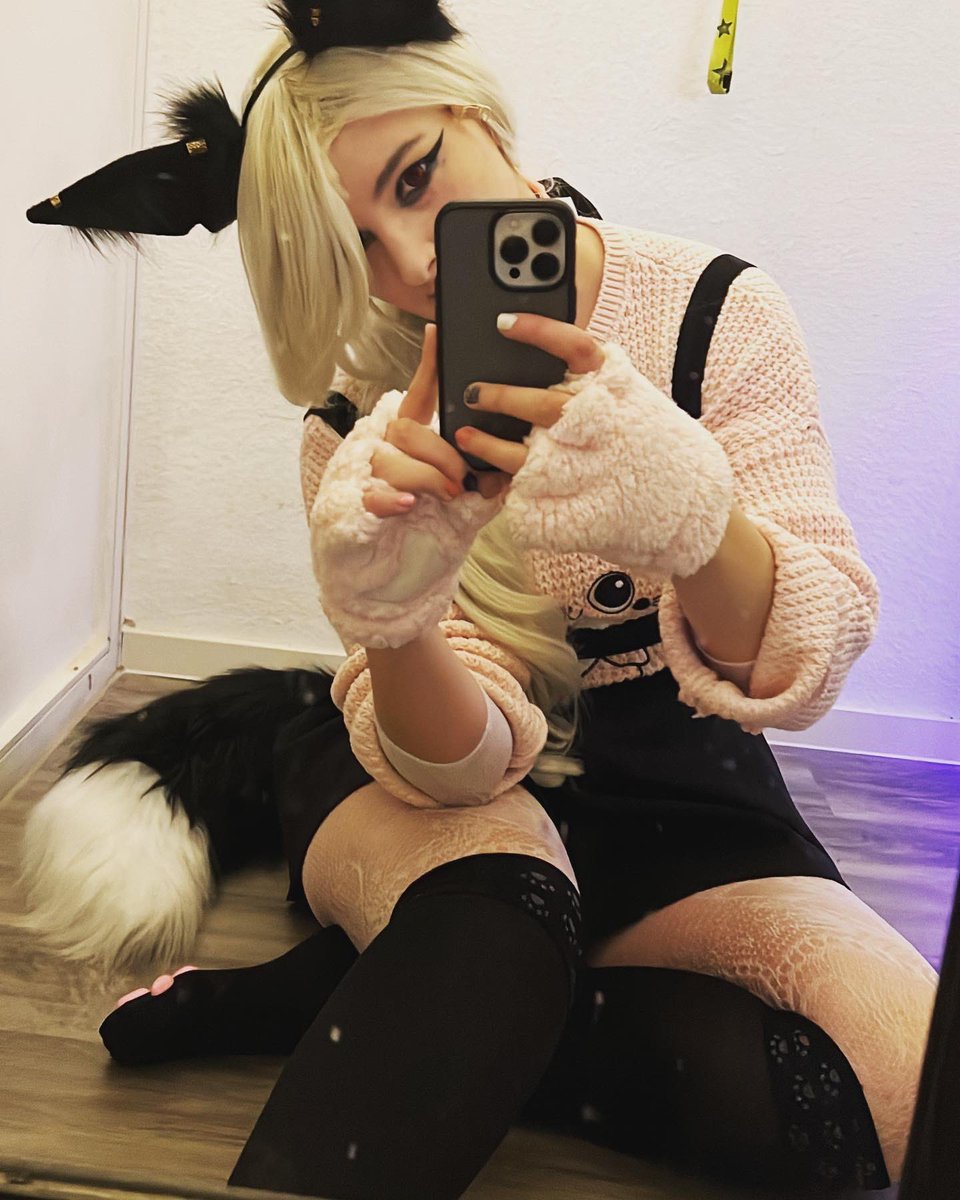 LeylaFox2's tweet photo. There’s a secret in two of these, do you see it? Uwu
💕🐾💕🐾🐾💕🐾💕💕🐾💕🐾💕
#furry #furrygirl #catgirl #wolfgirl #yiff #furrypaws #furrytail #furryears #secrettoy https://t.co/oMB89YHwZQ