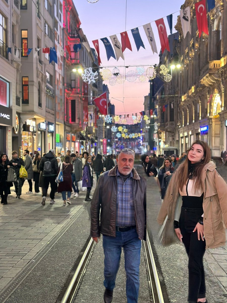 ops_errors's tweet photo. @ZaraNaeemDar now there's no man on the right 👍 https://t.co/Qhijy832j3