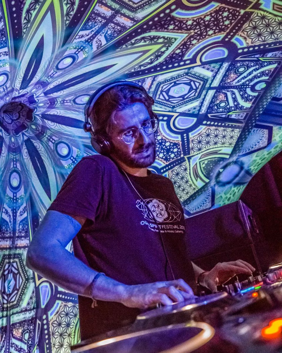 digital_om's tweet photo. ๐ฝ Different shades of Psytrance with #Hypatia at Our Minds by @Own_Spirit_Crew ๐ธ ๐
Check out his latest music: https://t.co/k9SfusQIKr ๐
#hypatia #digitalom #digitalomproductions #ownspirit #trancefamily #psyfamily #psychedelicmusic #psytrance #psytrancefamily #psytribe https://t.co/STWWNub7Hp