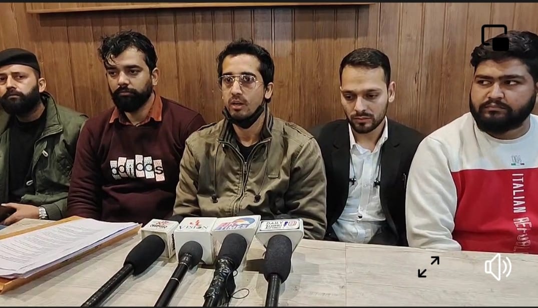 statetonejk's tweet photo. Demand @OfficeOfLGJandK @narendramodi @AmitShah @manojsinha_ @ArvindKejriwal 
Bring strict law dedicated to paper leak to tackle recruitment mafia.
Stop participation of private firms for public recruitment.
@JammuJottings01 @DailyExcelsior1 @IndiaToday 
#youthagainstcorruption https://t.co/Ku4MCU5IdO