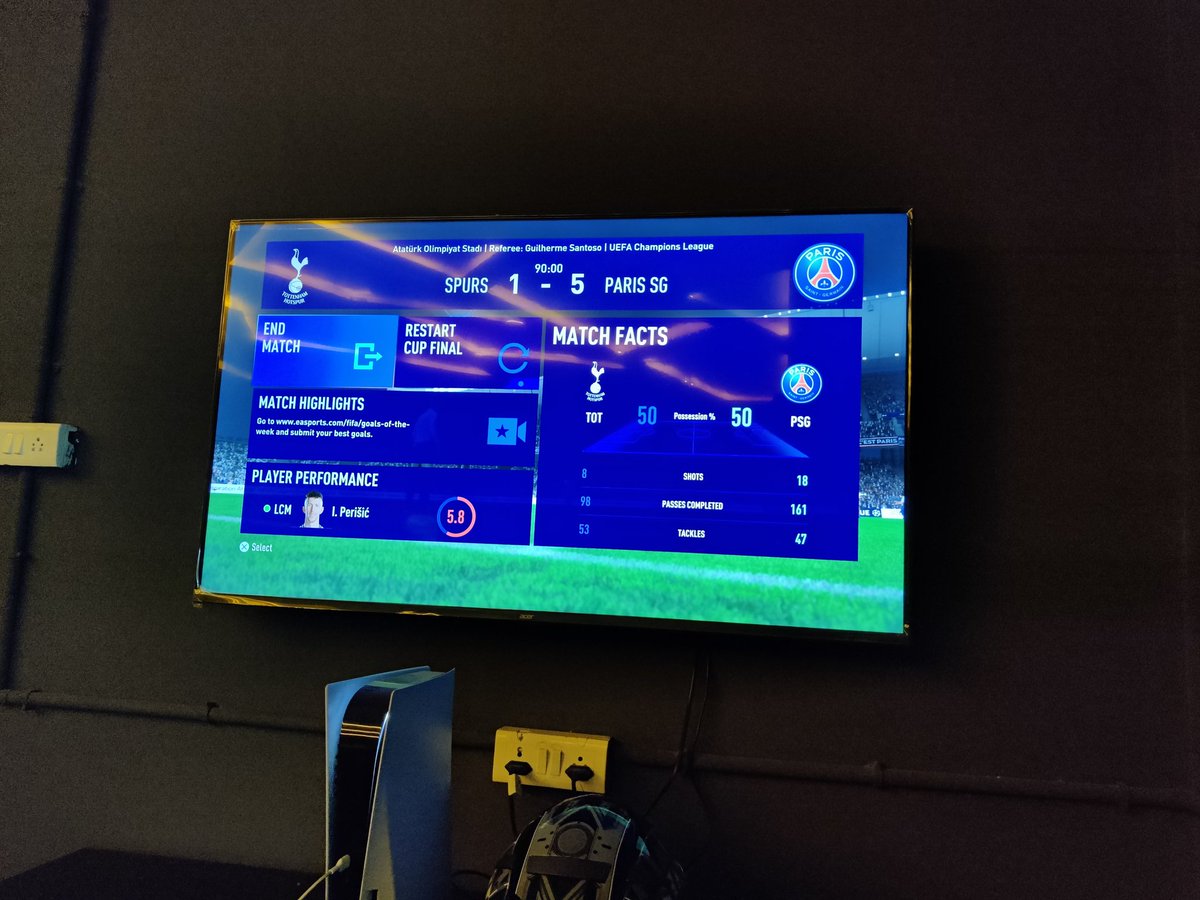 sidchiku9's tweet photo. @Maulikwalia7 hahahah better luck next time fam. A defeat in the UCL finals! When's the redemption coming? https://t.co/ZvSCk2fSbc